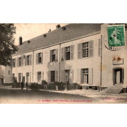 02800 - LA FERE - L'ECOLE D'ARTILLERIE OU BONAPARTE FUT OFFICIER