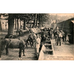 County 02800 - LA FERE - HORSES AT THE WATERING TOUR