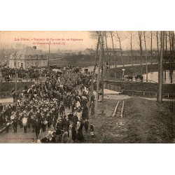 02800 - LA FERE - SOUVENIR DE L'ARRIVEE DU 19EME REGIMENT DE CHASSEURS A CHEVAL