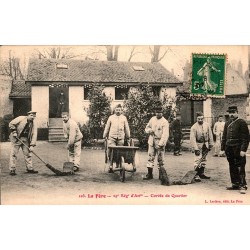 02800 - LA FERE - 19EME REGIMENT D'ARTILLERIE - CORVEE DE QUARTIER