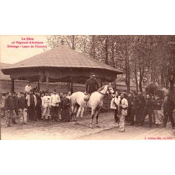 02800 - LA FERE - 17EME REGIMENT D'ARTILLERIE - DRESSAGE - LECON DU MONTOIRE