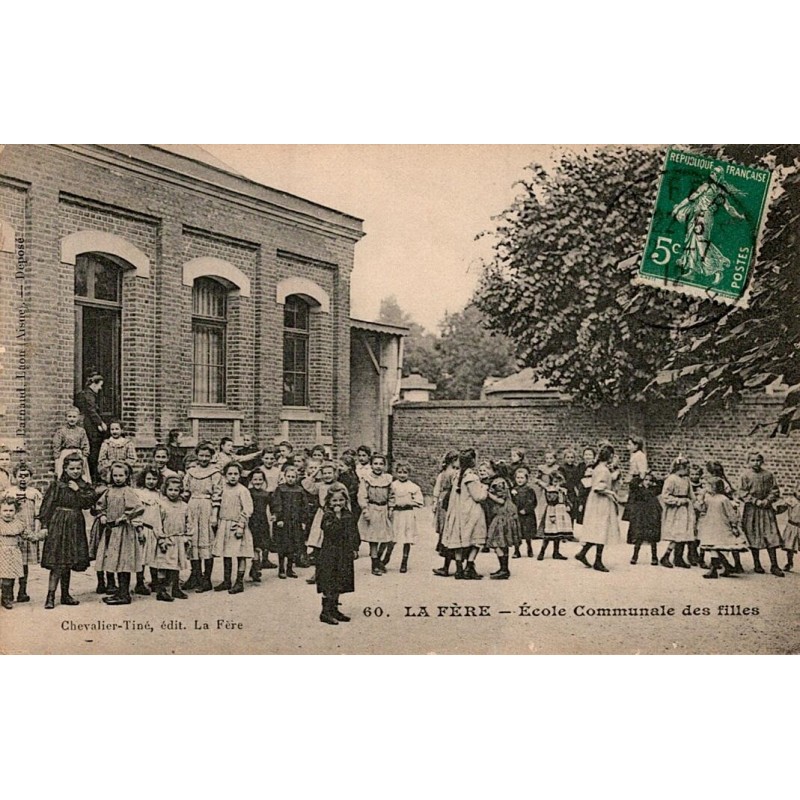 02800 - LA FERE - ECOLE COMMUNALE DES FILLES