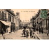 02800 - LA FERE - LA RUE DU BOURGET