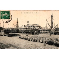 59140 - DUNKERQUE - SUR LES QUAIS