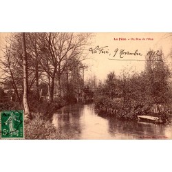 COUNTY 02800 - LA FERE - AN ARM OF THE OISE