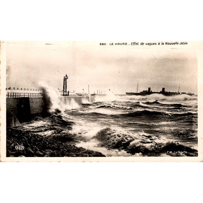 76600 - LE HAVRE - EFFET DE VAGUES A LA NOUVELLE JETEE