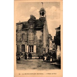 56130 - LA ROCHE-BERNARD - DAS RATHAUS