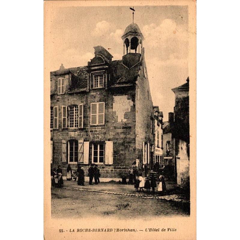 56130 - LA ROCHE-BERNARD - THE TOWN HALL