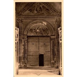 84000 - AVIGNON - LA CATHEDRALE - INTERIEUR DU PORCHE