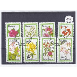 GUINEA - 8 STAMPS - FLOWERS