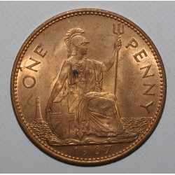 GREAT BRITAIN - KM 897 - 1 PENNY 1967 - ELIZABETH II - STAINED