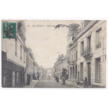 County 02800 - LA FERE - THE BOURGET STREET