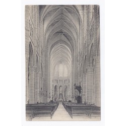 02200 - SOISSONS - INTÉRIEUR DE LA CATHÉDRALE