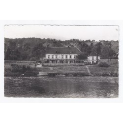 County 02850 - JAULGONNE - HOSTEL