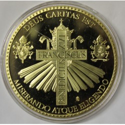 FRANCE - MEDAL - POPE FRANCOIS AND POPE BENEDICT XVI