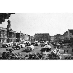 County 59400 - LE NORD - CAMBRAI -  ARISTIDE BRIAND SQUARE AND TOWN HALL