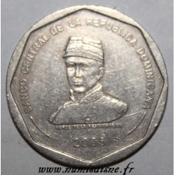 DOMINIKANISCHE REPUBLIK - KM 107 - 25 PESOS 2005 - GREGORIO LUPERON