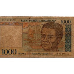 MADAGASCAR - PICK 76 b - 1000 FRANCS (200 ARIARY) - ND 1994