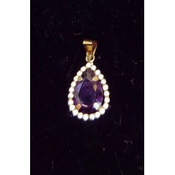 PENDENTIF OR JAUNE - 18 CARATS - AMETHYSTE EN FORME DE GOUTTE D'EAU ET 22 BRILLANTS DE 0.01 CARAT