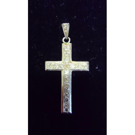 WHITE GOLD CROSS PENDANT - 18 CARATS - 18 BRILLIANT 0.40 CARATS