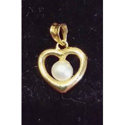 YELLOW GOLD PENDANT - 18 CARATS - HEART WITH CULTURED PEARL