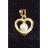 PENDENTIF EN OR JAUNE - 18 CARATS - COEUR AVEC PERLE DE CULTURE