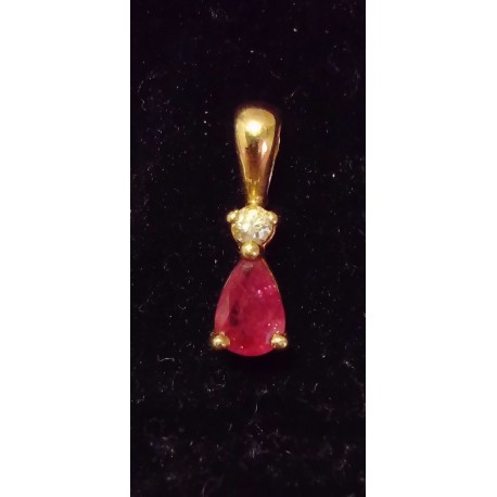 YELLOW GOLD PENDANT - 18 CARATS - PEAR-SHAPED RUBY 6 X 4 MM AND ZYRCONIUM OXIDE