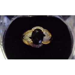 RING IN YELLOW GOLD - 18 CARATS - CENTRAL SAPPHIRE OF 8 X 6 MM - SIZE 53