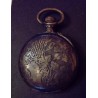 MEN'S POCKET WATCH IN SILVER WITH KEY WINDER WITH FLORAL PATTERN ON THE BACK