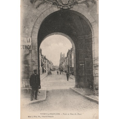 51300 - VITRY-LE-FRANCOIS - PONT ET RUE DU PONT