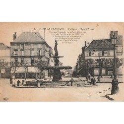 51300 - VITRY-LE-FRANCOIS - FONTAINE - PLACE D'ARMES