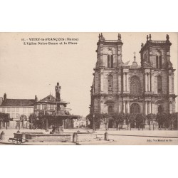 51300 - VITRY-LE-FRANCOIS - L'ÉGLISE NOTRE-DAME ET LA PLACE