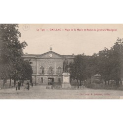 KOMITAT 81600 - GAILLAC - RATHAUSPLATZ UND STATUE VON GENERAL D'HAUTPONT