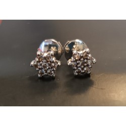 BOUCLES D'OREILLES OR BLANC 18 CARATS ornées de 14 BRILLANTS - 1.98 g  - ref 095229