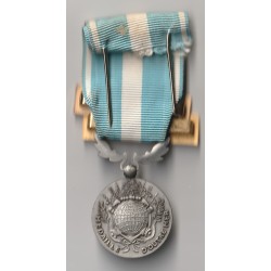 ÜBERSEE-MEDAILLE – BARREN „AFGHANISTAN“ UND „ZENTRALAFRIKA“.