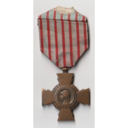 INSIGNE - CROIX DE COMBATTANT