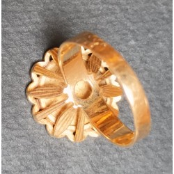 BAGUE EN OR JAUNE - 18 CARATS - PORTE PIÈCE AVEC 1 PESO OR  - TAILLE 54