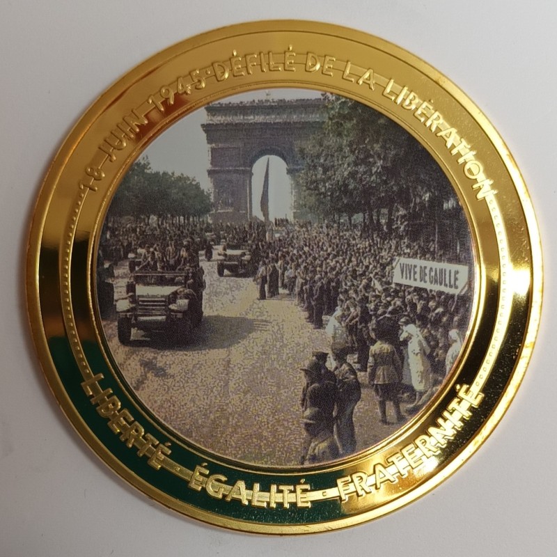 FRANCE - MÉDAILLE - DÉFILÉ DE LA LIBÉRATION - 18 JUIN 1945