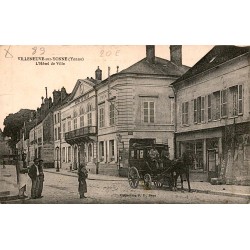 County 89500 - VILLENEUVE-SUR-YONNE - TOWN HALL - CALECHE