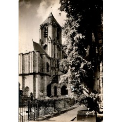 18000 - BOURGES - UNE DES TOURS LA CATHEDRALE