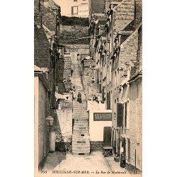 62200 - BOULOGNE-SUR-MER - LA RUE DES MACHICOULTS