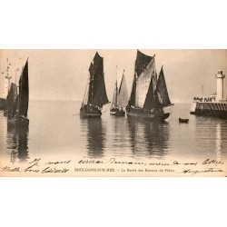 62200 - BOULOGNE-SUR-MER - THE EXIT OF THE FISHING BOATS (1903)