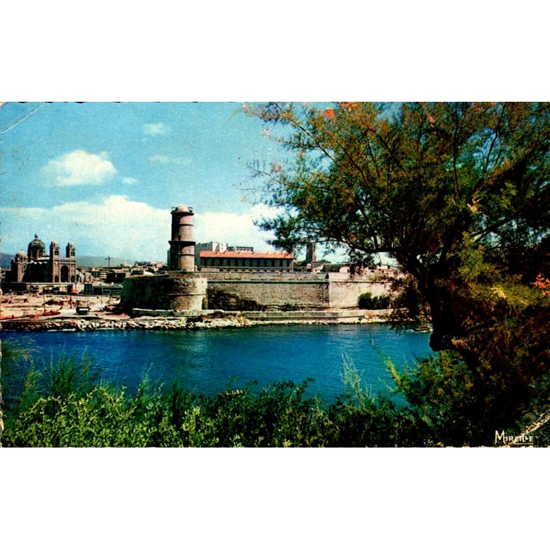 13000 - MARSEILLE - THE CATHEDRAL AND FORT SAINT-JEAN SEEN FROM THE PHARO GARDENS