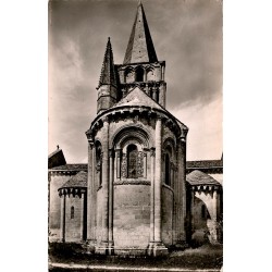 17470 - AULNAY-DE-SAINTONGE - L'ABSIDE DE L'EGLISE ROMANE XIIE SIECLE