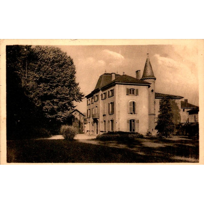 38390 - BOURGON - LE CHÂTEAU DES PRAIRIES SUR LA ROUTE RUY