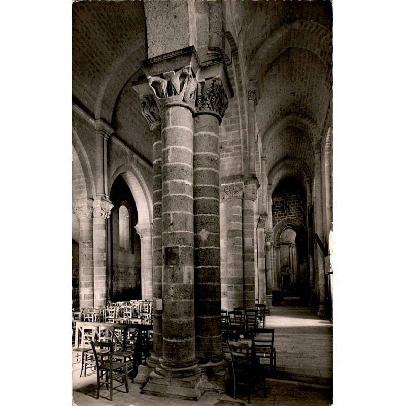 17470 - AULNAY-DE-SAINTONGE - INTERIOR OF THE CHURCH ONE OF THE SIDE AISLES - MORE DETAILS