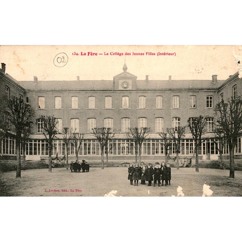 02800 - LA FERE - LE COLLEGE DES JEUNES FILLES