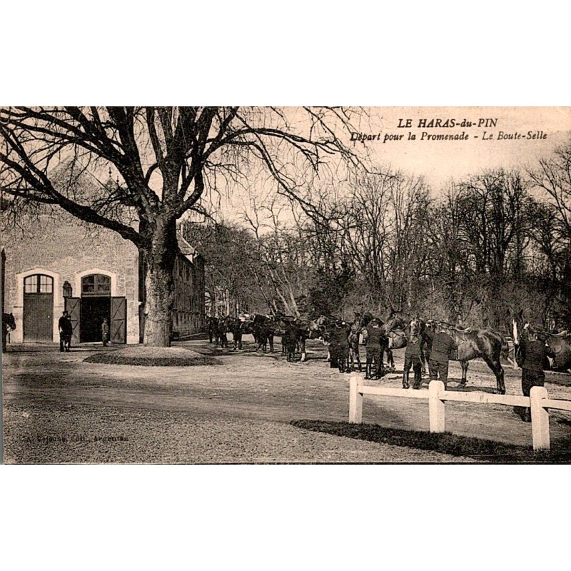 62310 - LE HARAS-DU-PIN - départ pour la promenade - le boute-selle