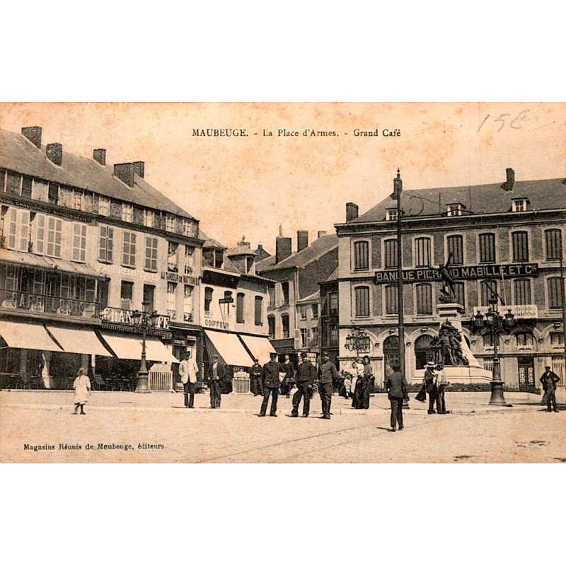 59600 - MAUBEUGE - LA PLACE D'ARMES - GRAND CAFÉ