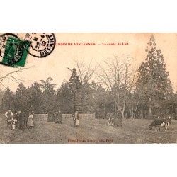 94300 - BOIS DE VINCENNES – DER VERKAUF VON MILCH